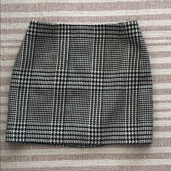H&M Dresses & Skirts - H&M Wool Blend Mini Skirt
